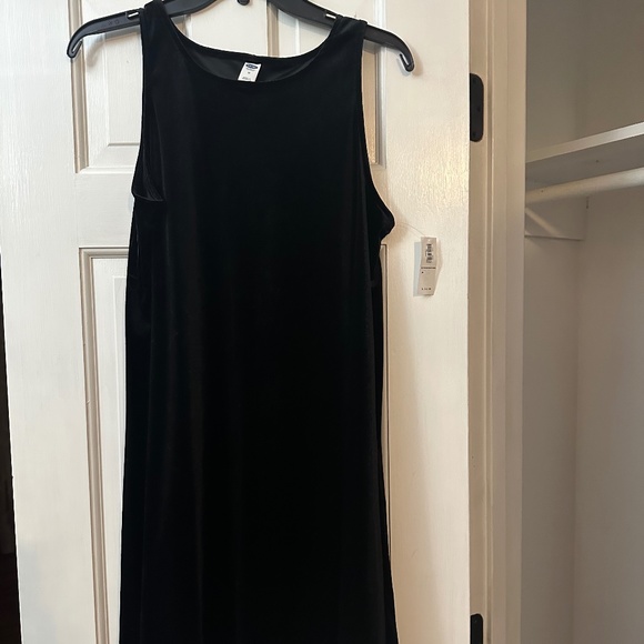 Velvet sheath dress - Picture 1 of 3